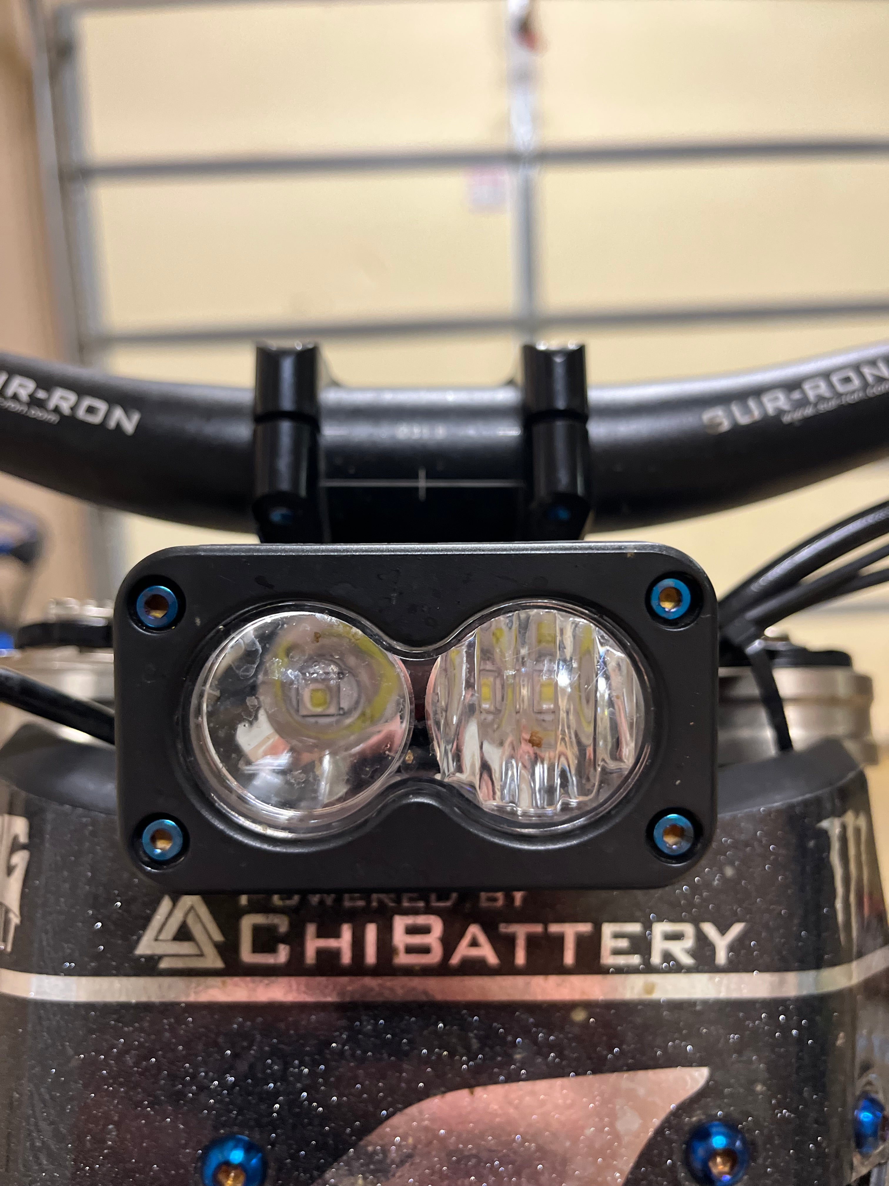 HEADLIGHTS/ROCKLIGHTS